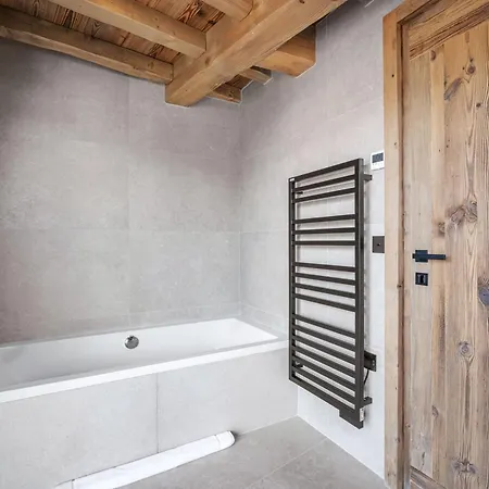 Lumineux Chic En Centre Pour 11 Pers. A Village - Fr-1-562-83 Apartment